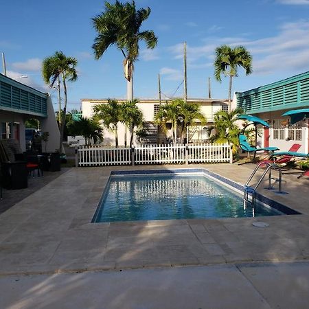 Georges Royal Inn Frederiksted Εξωτερικό φωτογραφία